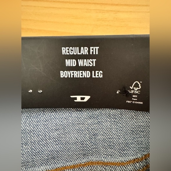 NWT Women’s Diesel Boyfriend Style Ankle Length StreetWear 5 Pocket Denim Jeans - Picture 11 of 14